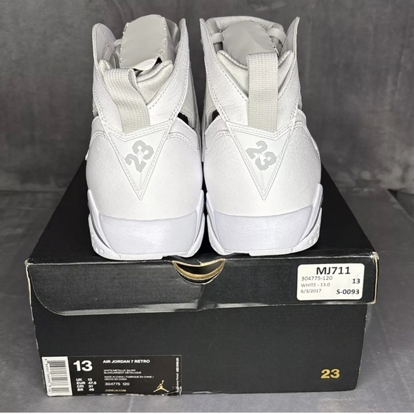 🔥🔥🔥 NEW Nike Jordan 7 Retro Mens Pure Platinum White Size: 13🔥🔥🔥 - Picture 3 of 8